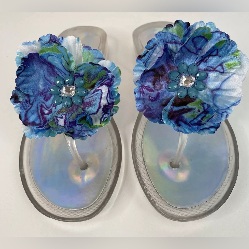 BCBGeneration Jelly Flip Flops Women’s Sandals Clear Blue Flowers Size 8